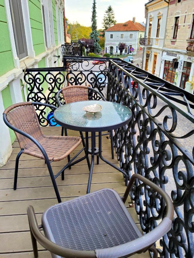 Sissy Vendeghaz Hotel Târgu Secuiesc Exterior photo